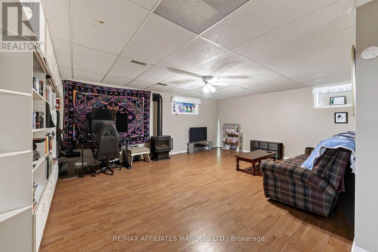 185 DOMINION STREET N - Image 22