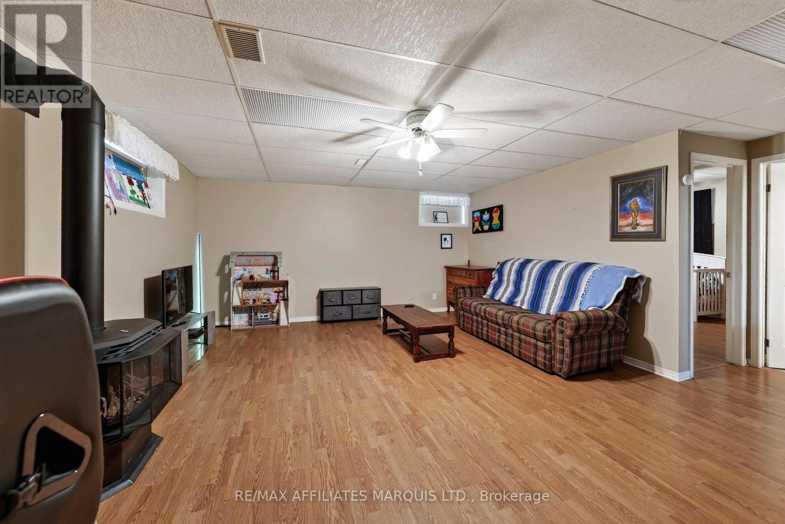 185 DOMINION STREET N - Image 23