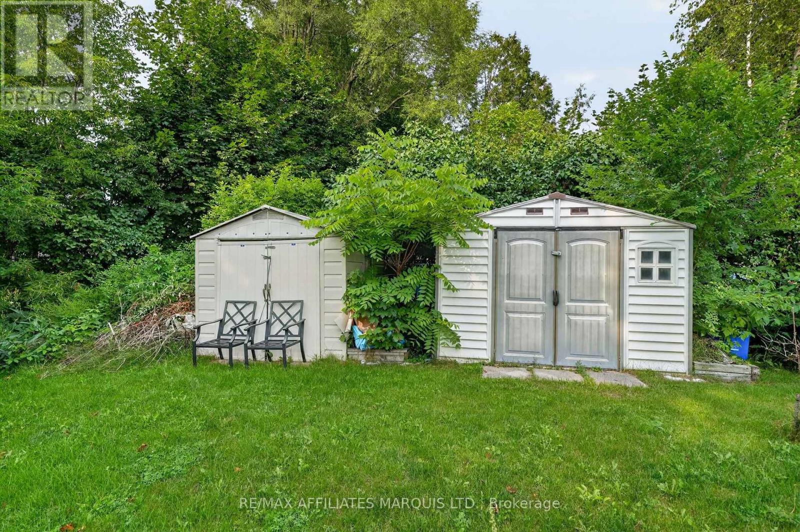 185 DOMINION STREET N - Image 35