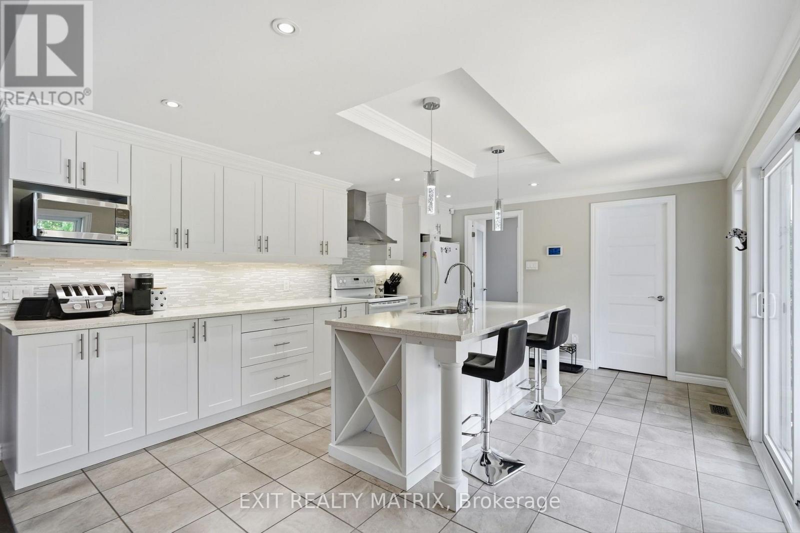 248 DES VIOLETTES STREET - Image 14