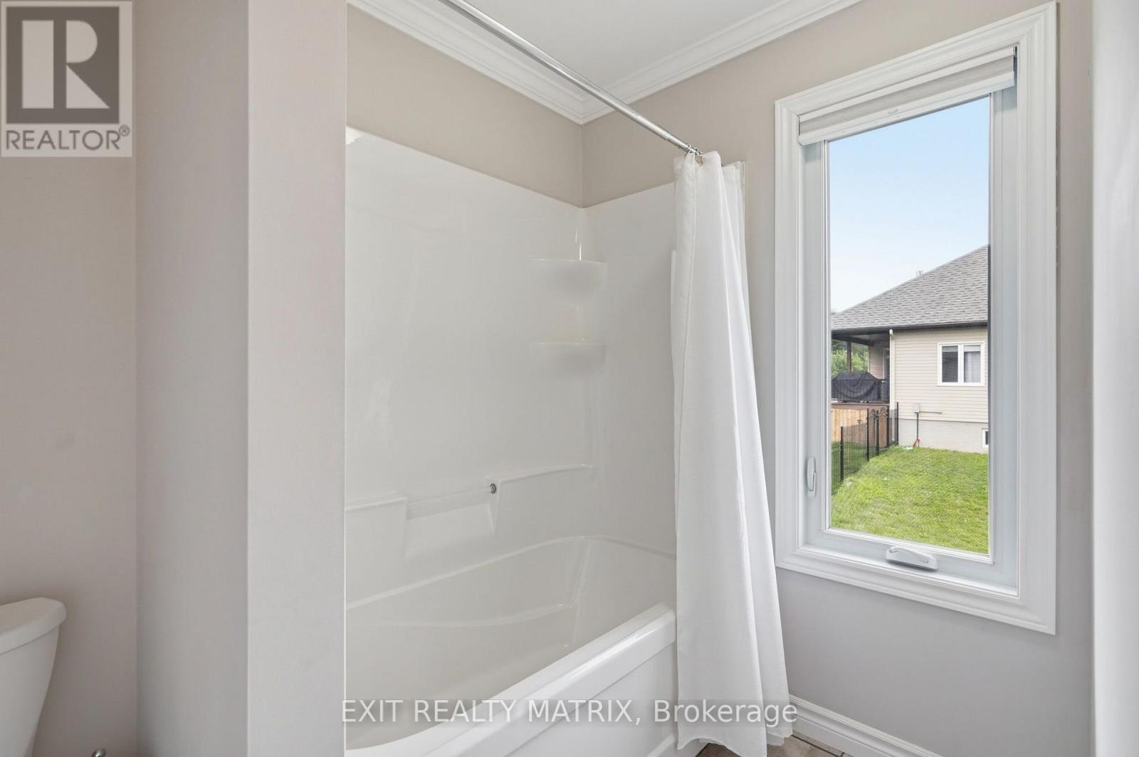 248 DES VIOLETTES STREET - Image 26