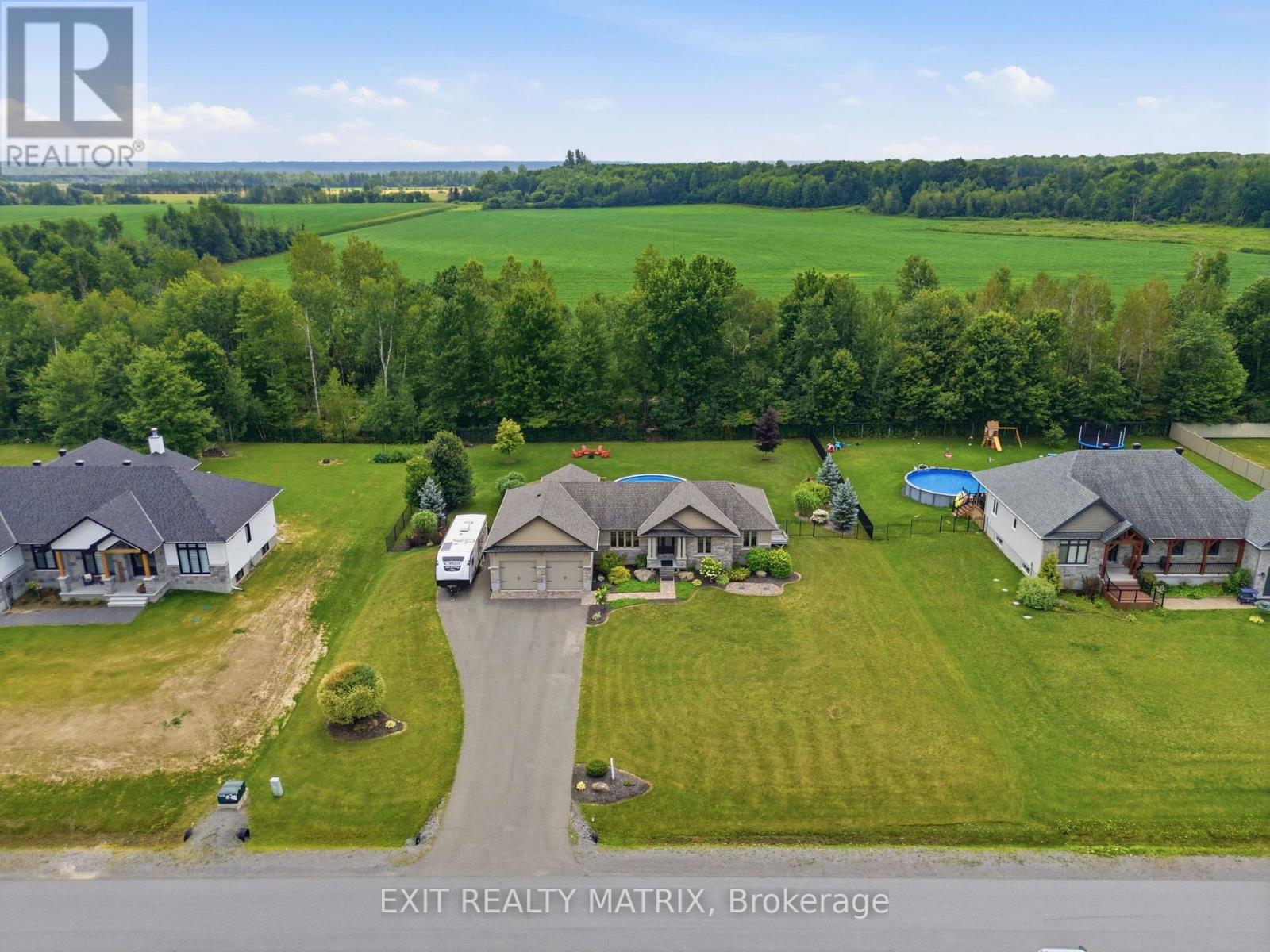 248 DES VIOLETTES STREET - Image 39