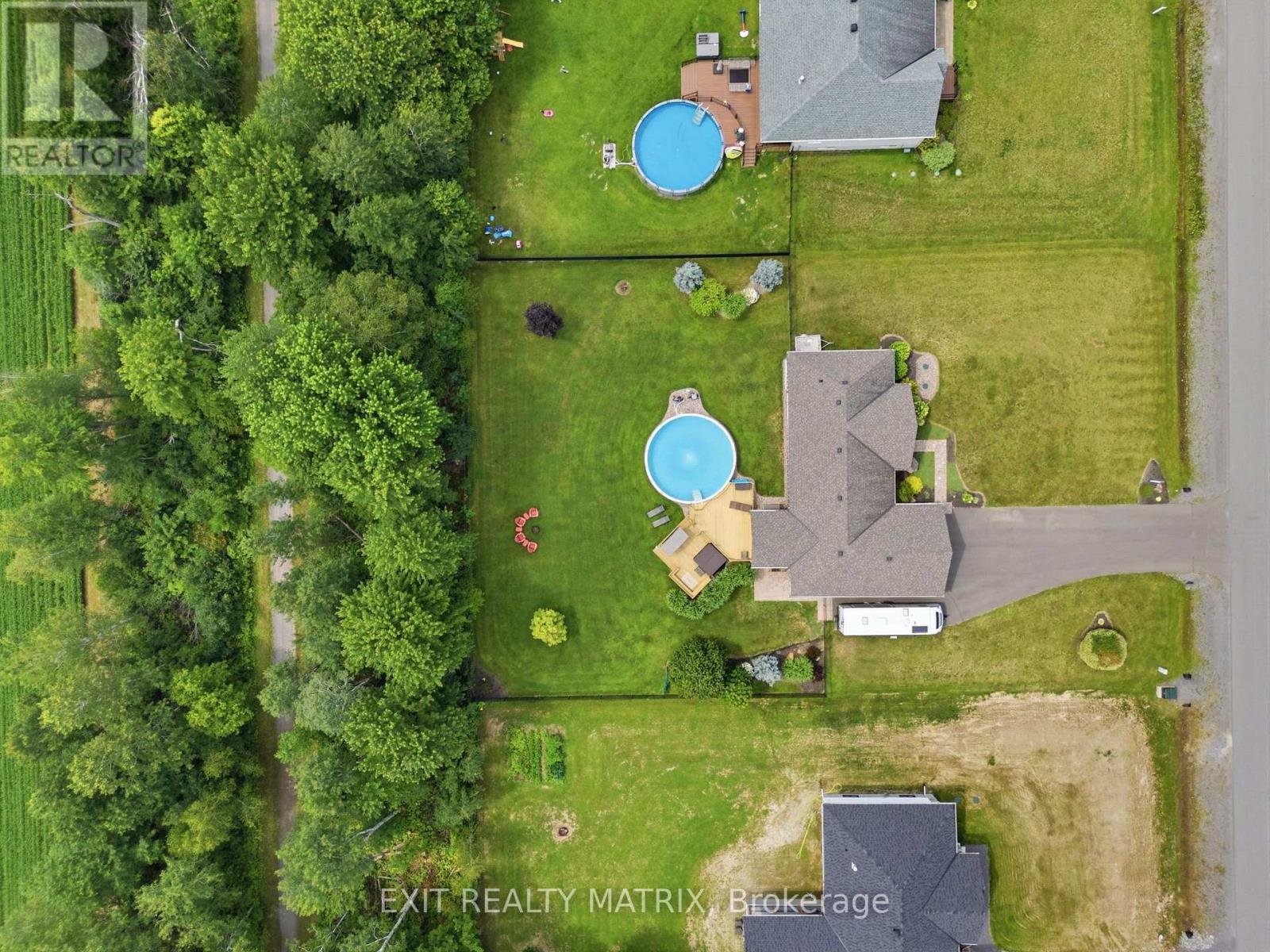 248 DES VIOLETTES STREET - 44