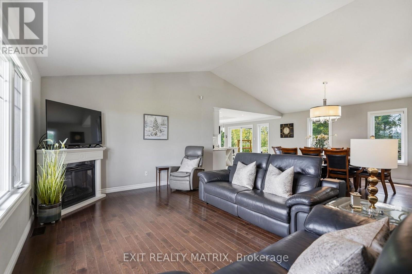 248 DES VIOLETTES STREET - Image 6
