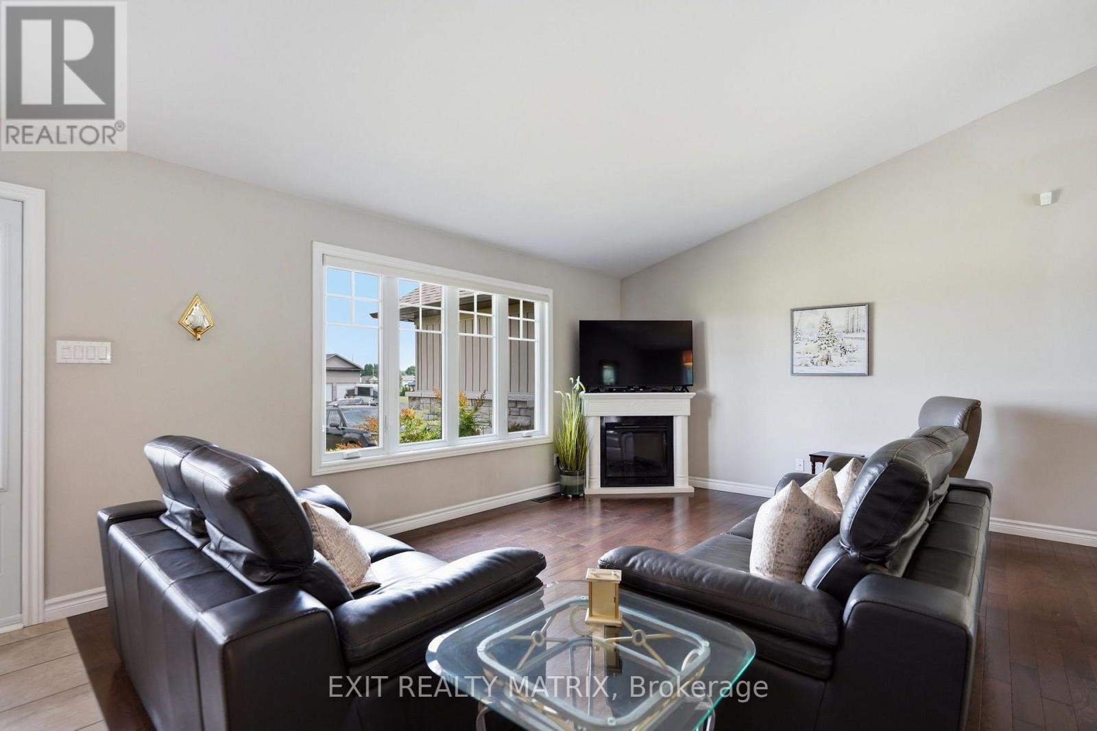 248 DES VIOLETTES STREET - Image 7