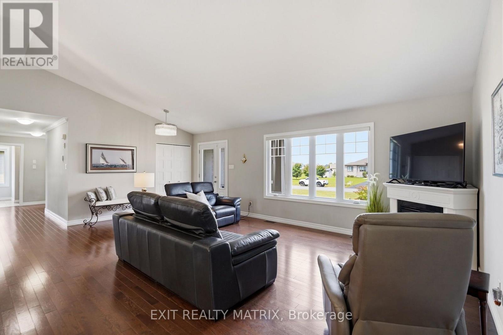 248 DES VIOLETTES STREET - Image 8