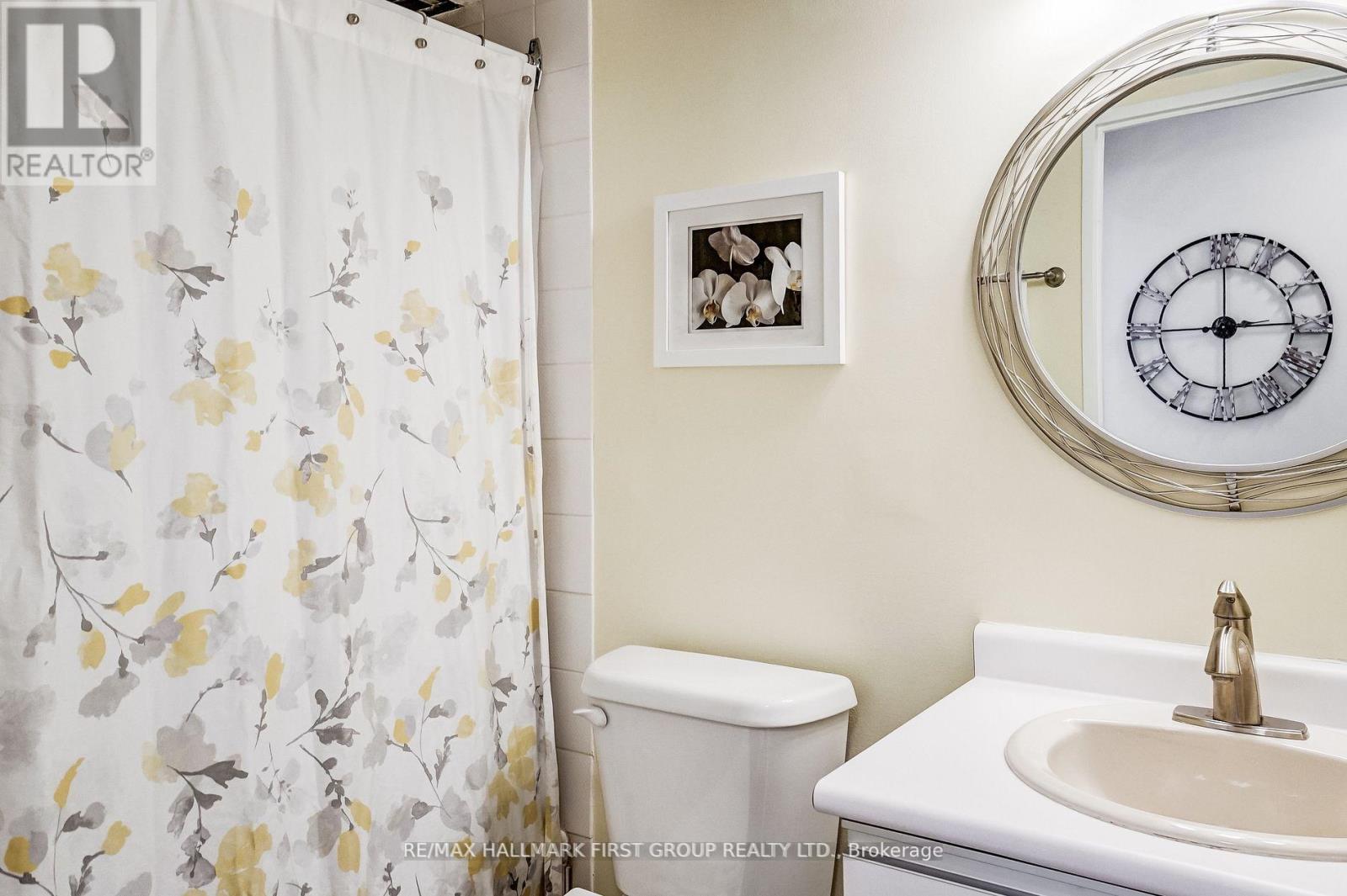 #501 711 ROSSLAND ROAD - 17