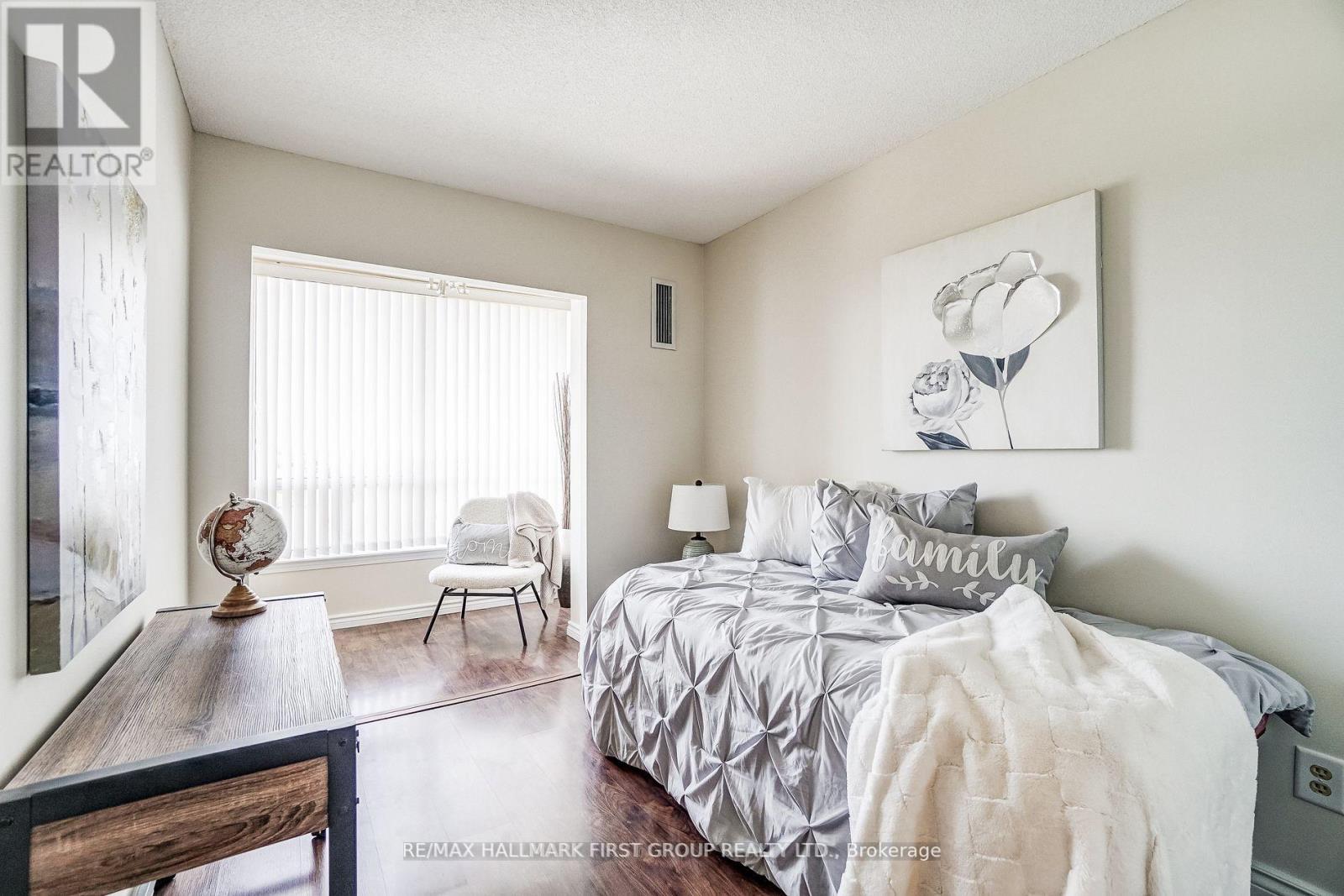 #501 711 ROSSLAND ROAD - 18