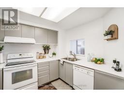 501 - 711 Rossland Road, Whitby, ON L1N8Z1 Photo 8