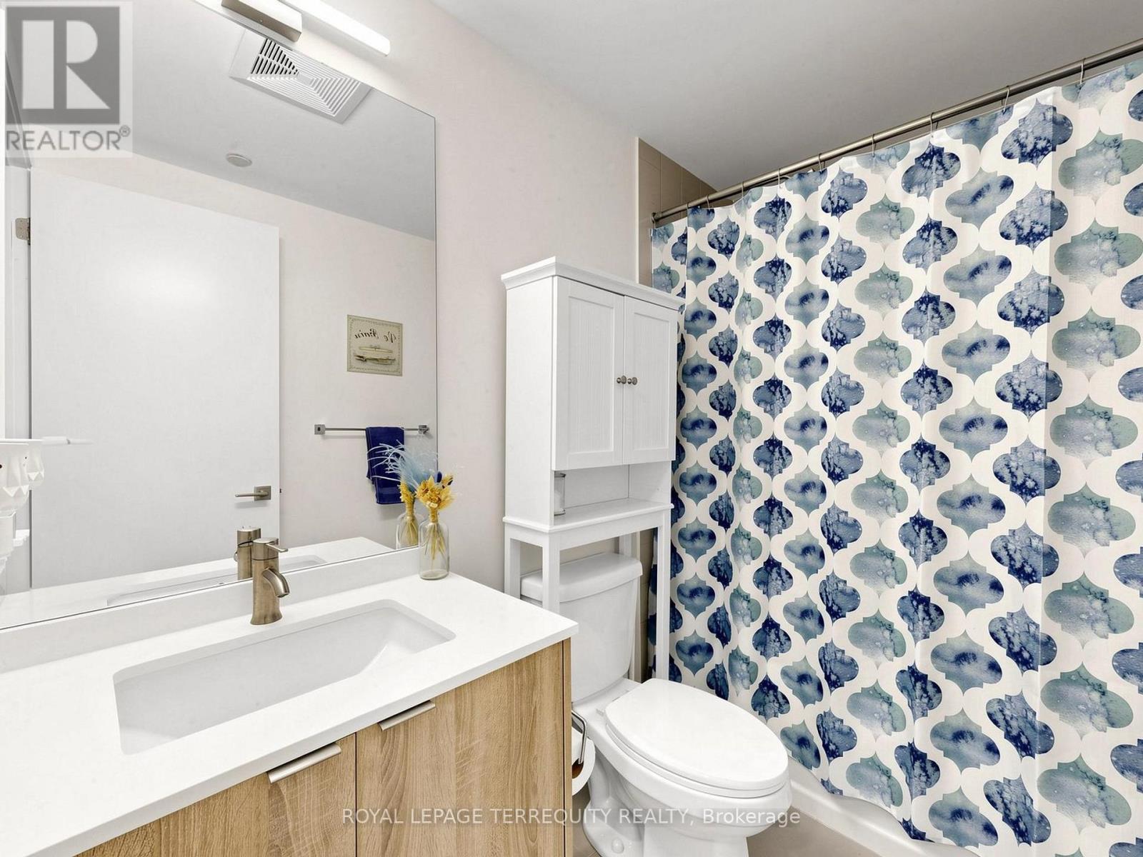 #612 840 ST CLAIR AVENUE W - 9