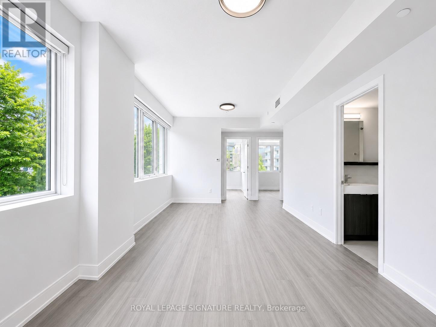 Photo of 664 Spadina Avenue