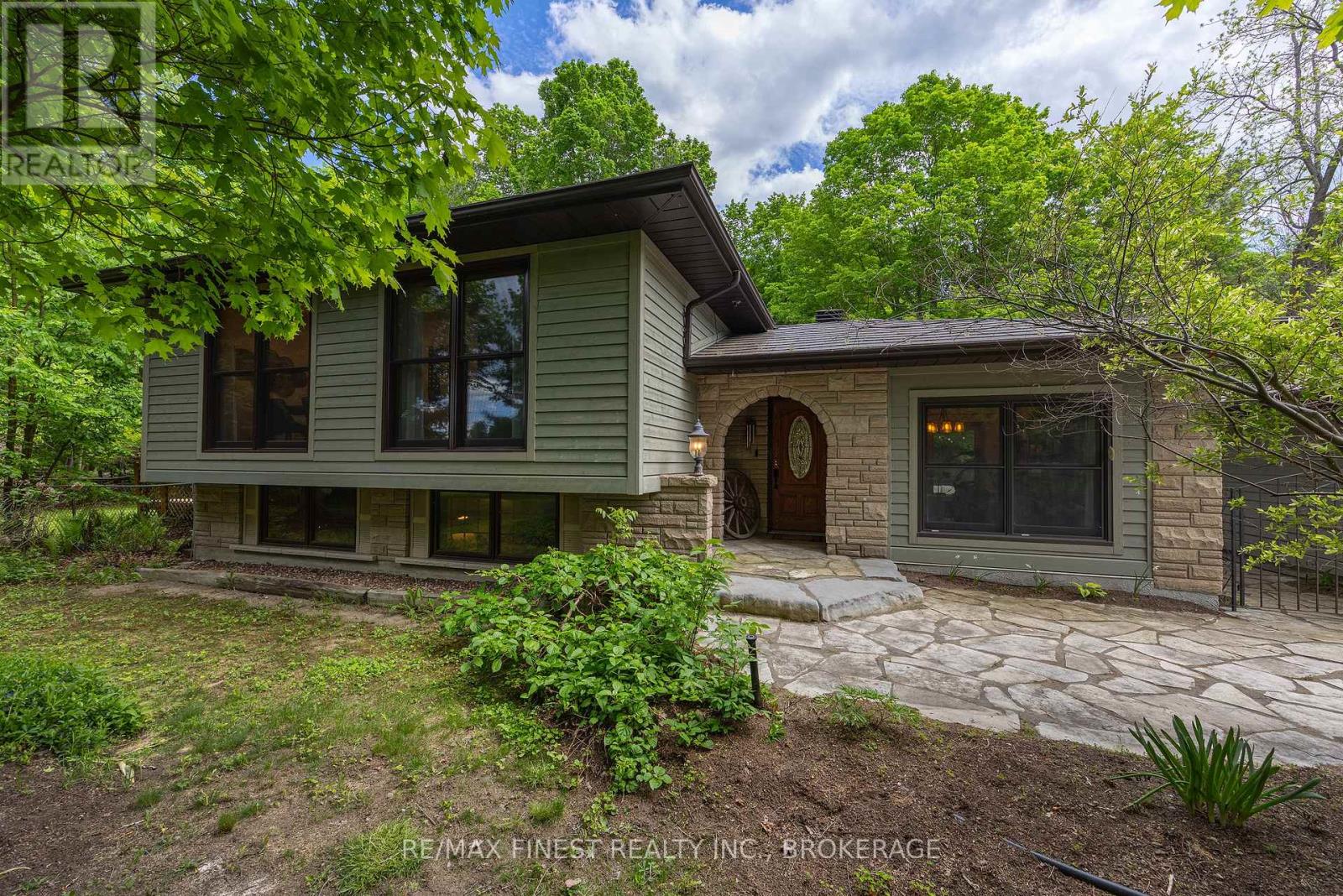 1465 MIDDLE ROAD - 1