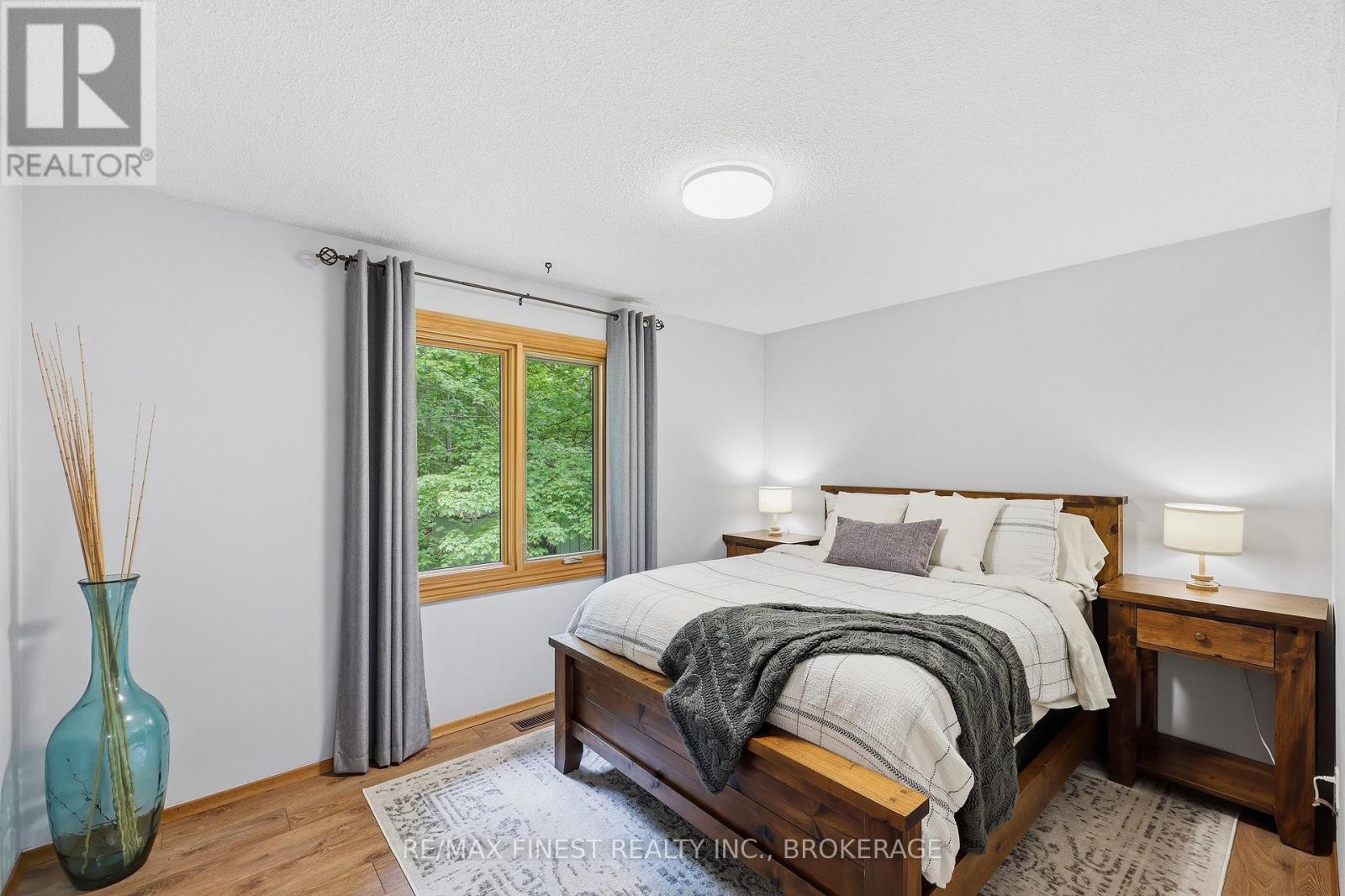 1465 MIDDLE ROAD - Image 14