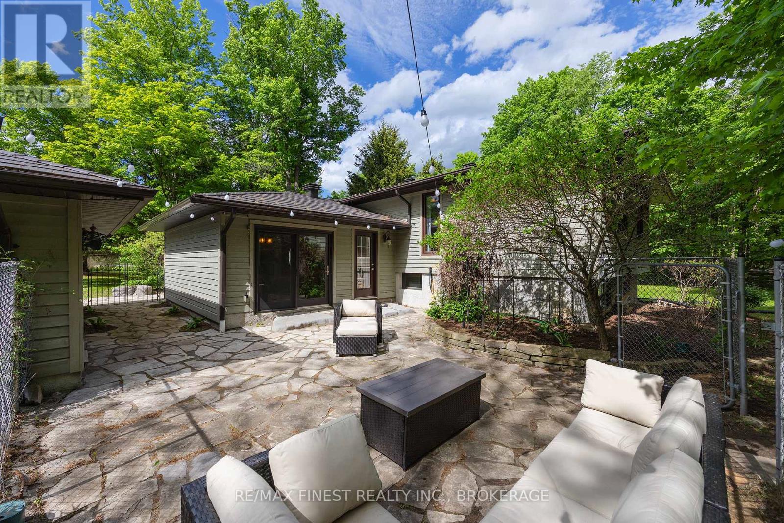 1465 MIDDLE ROAD - Image 30