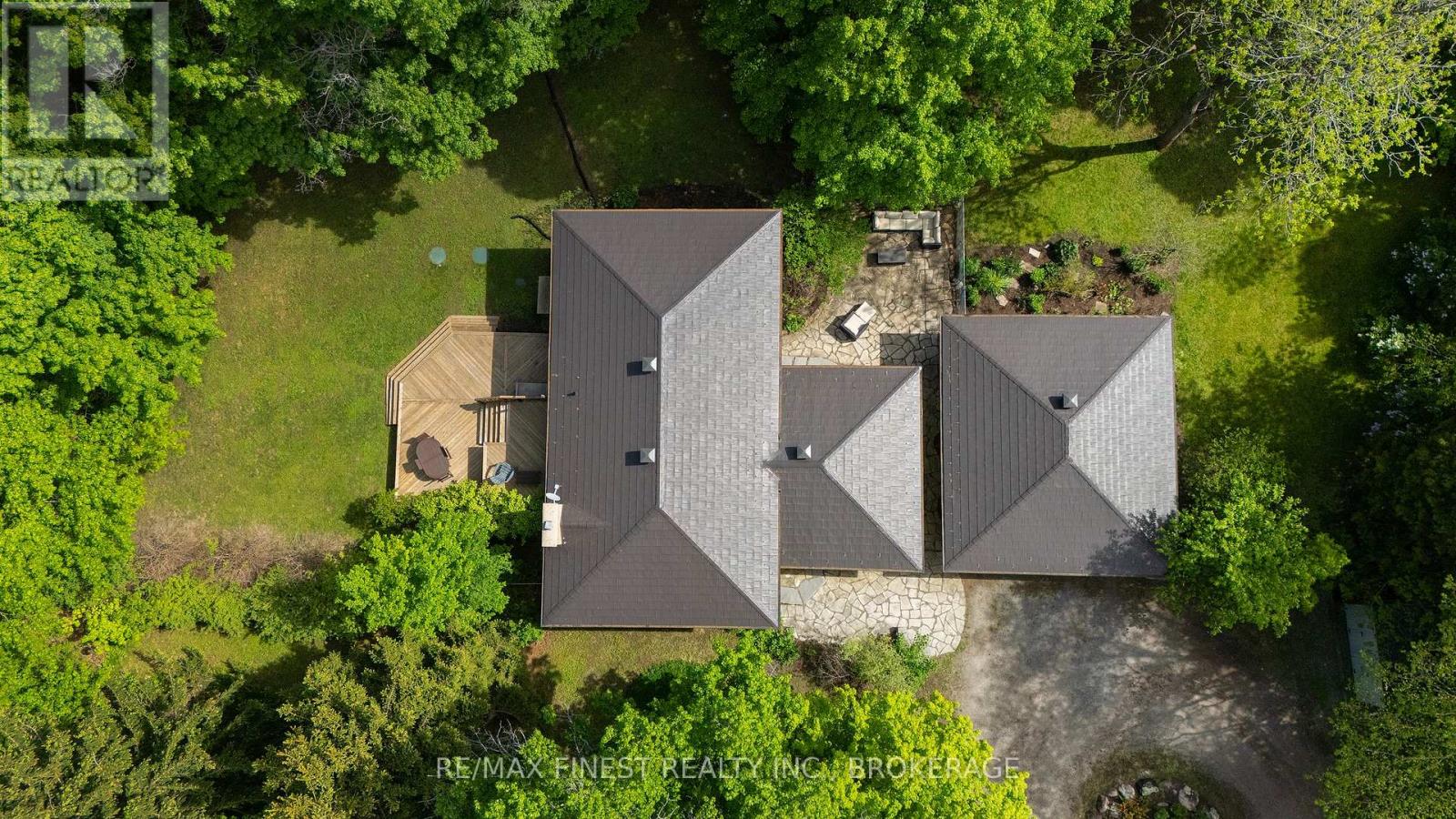 1465 MIDDLE ROAD - 42