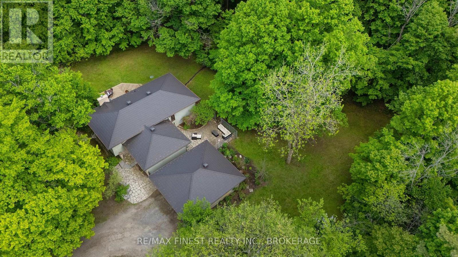 1465 MIDDLE ROAD - Image 43