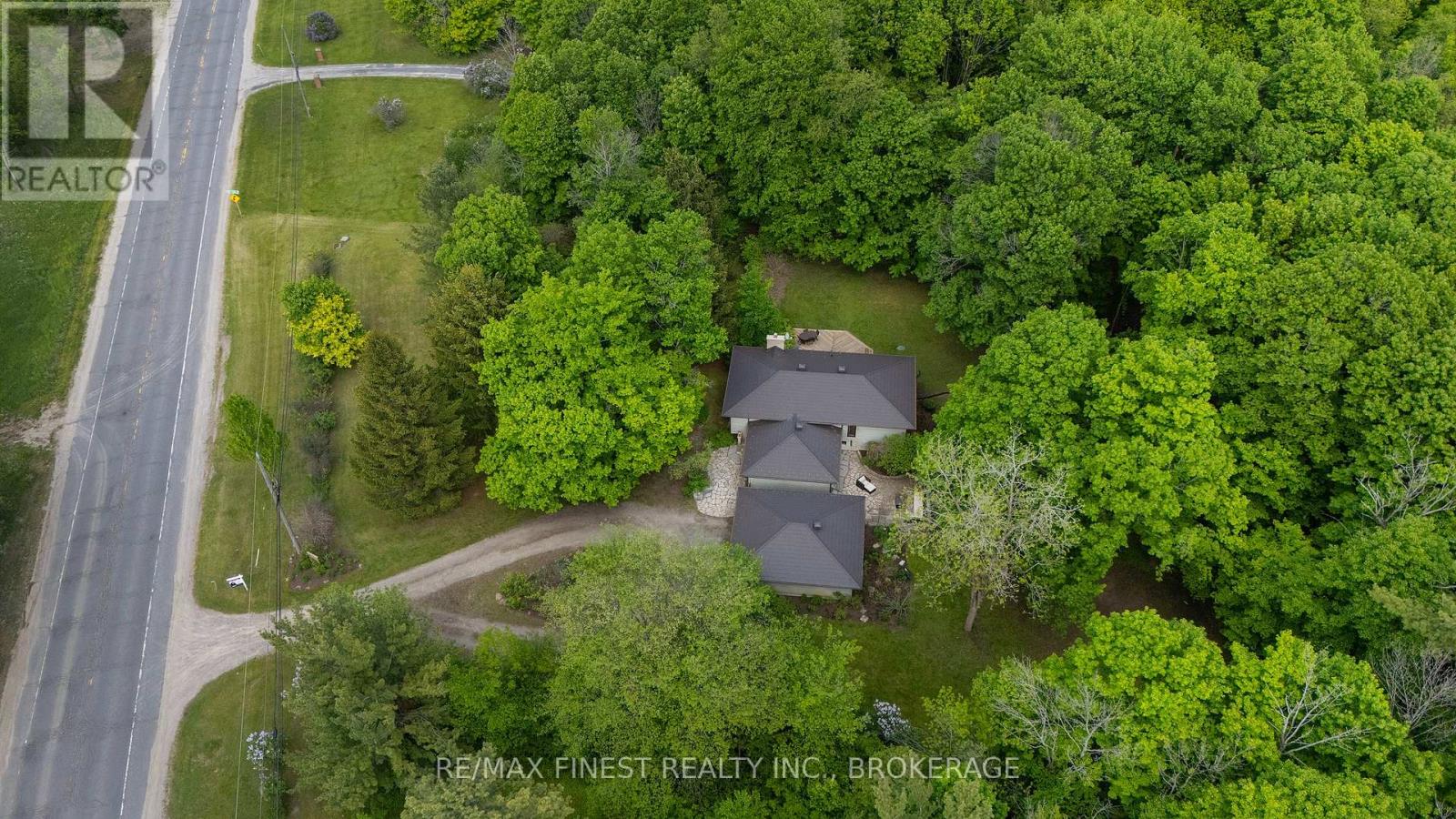 1465 MIDDLE ROAD - Image 44