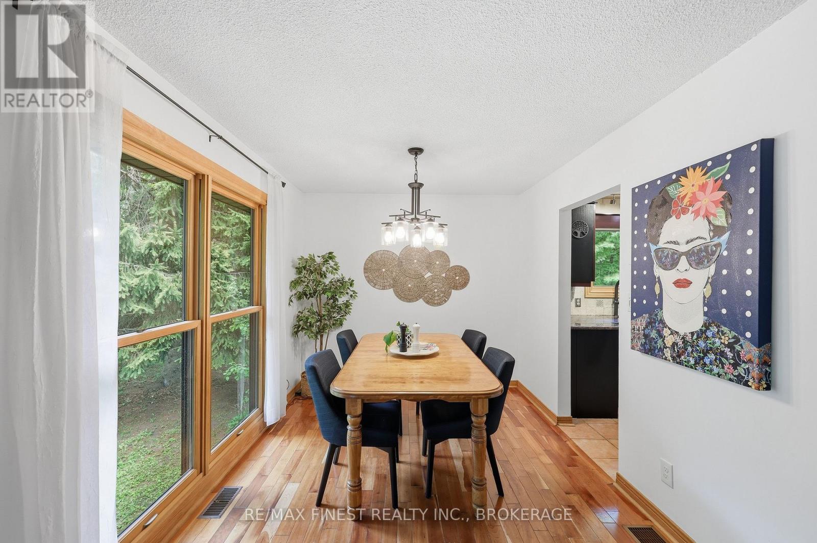 1465 MIDDLE ROAD - Image 7
