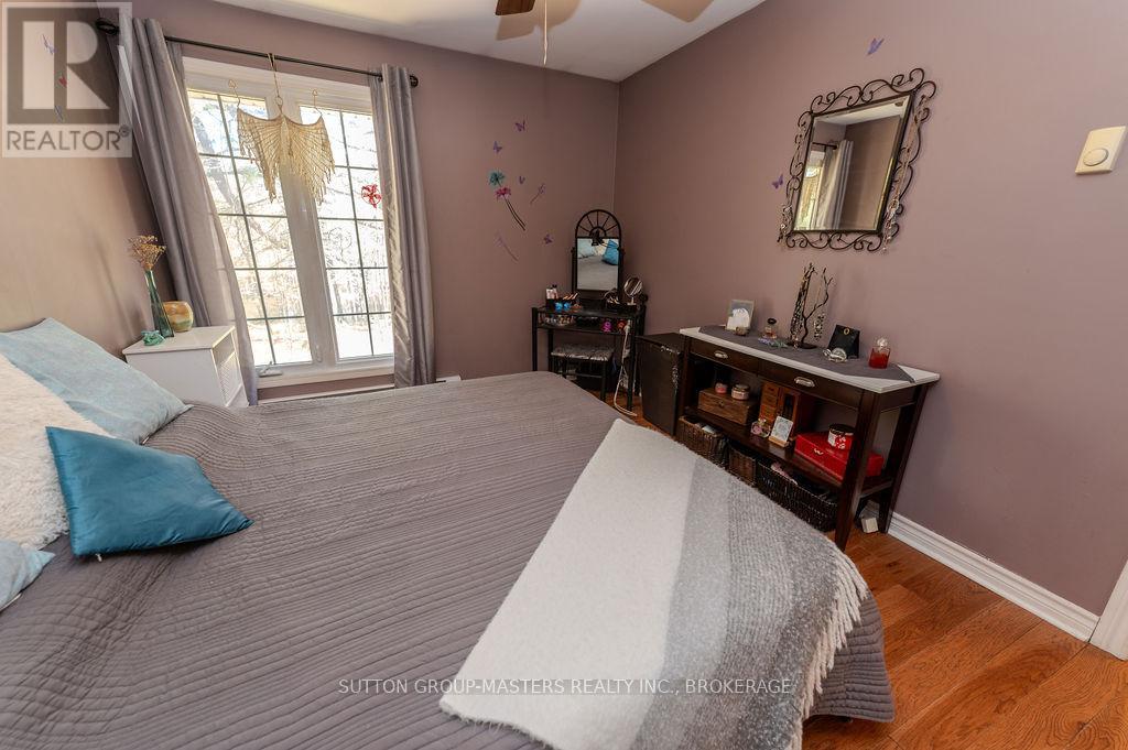 1839 OAK FLATS ROAD - 32