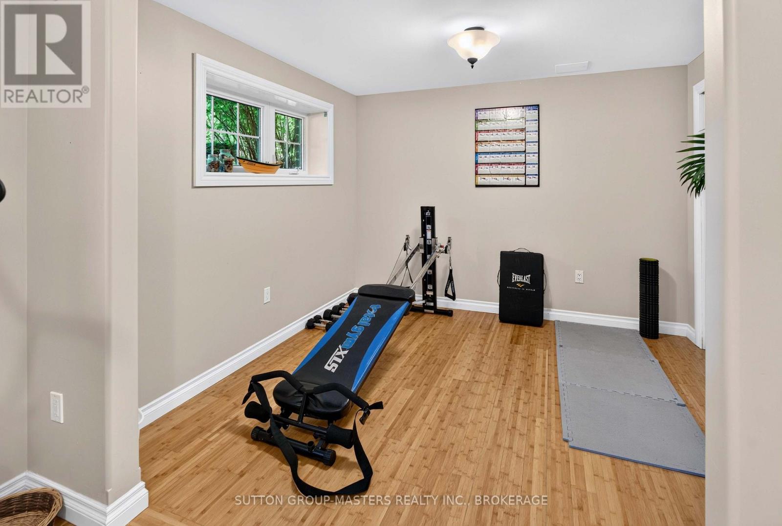 710 MAPLE ROAD - 11