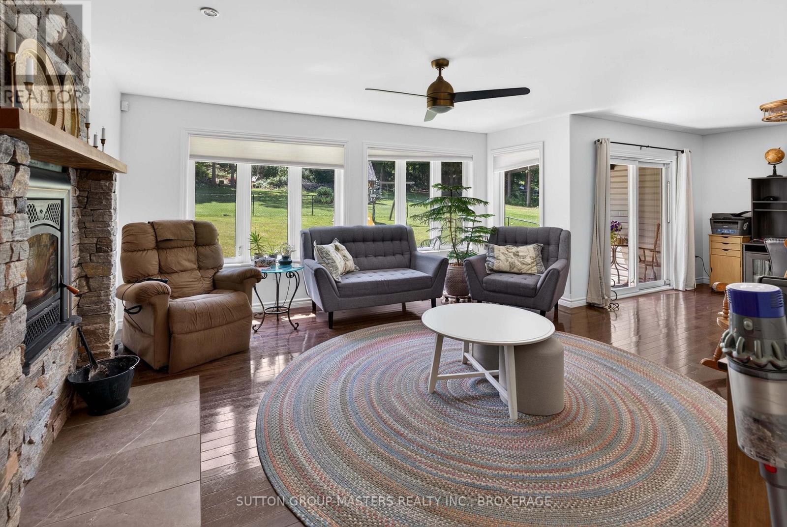 710 MAPLE ROAD - 27