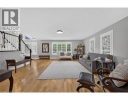 4pc Bathroom - 161 Lloyminn Avenue, Ancaster, ON L9G1H7 Photo 8