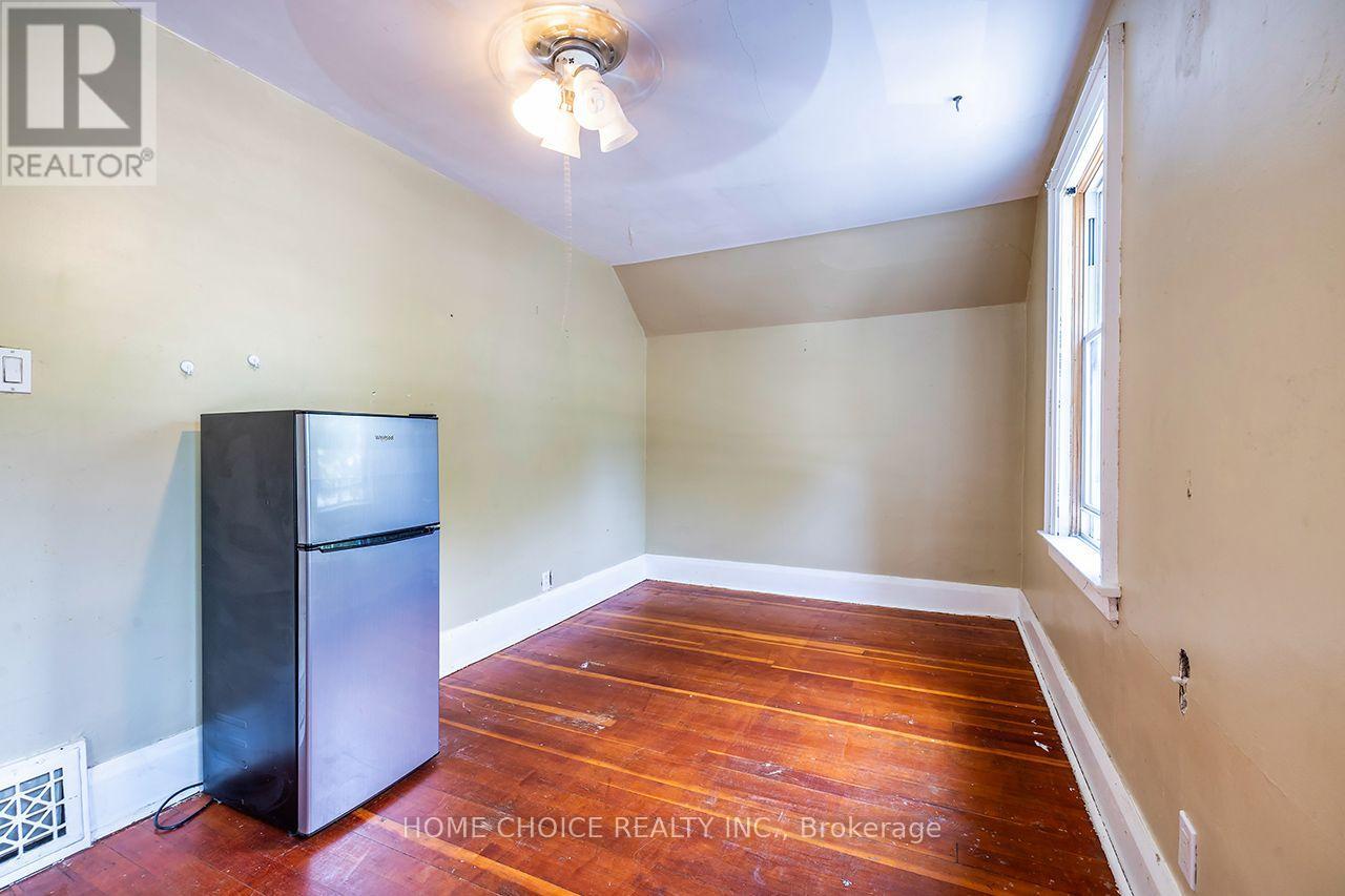 39 BURK STREET - 23