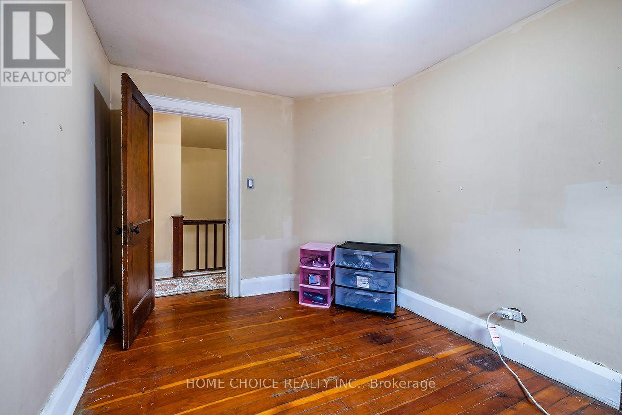 39 BURK STREET - Image 26