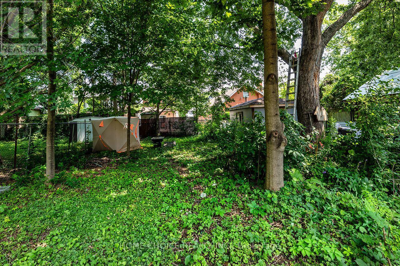39 BURK STREET - 8