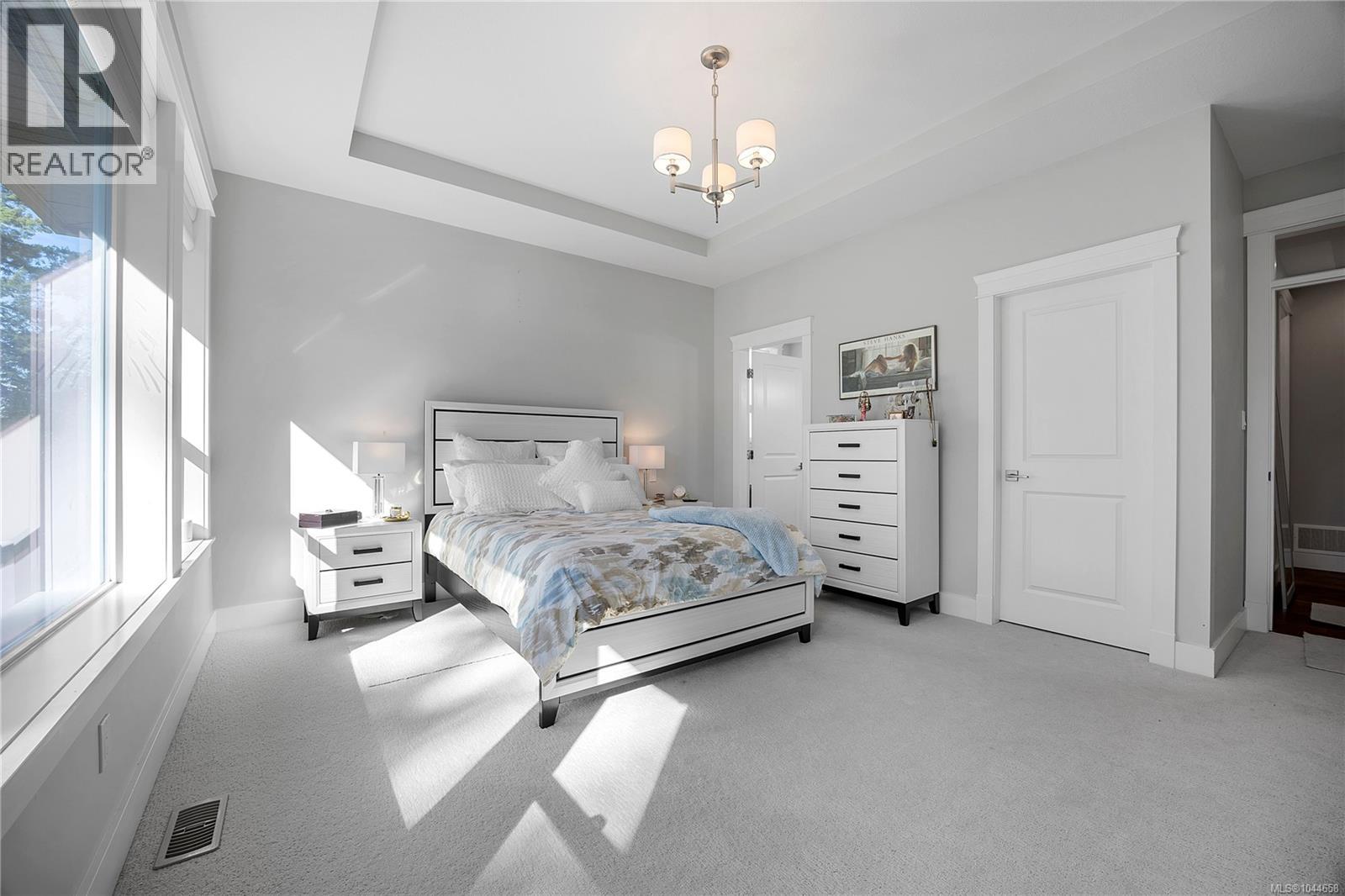 207 LINSTEAD Pl - 15