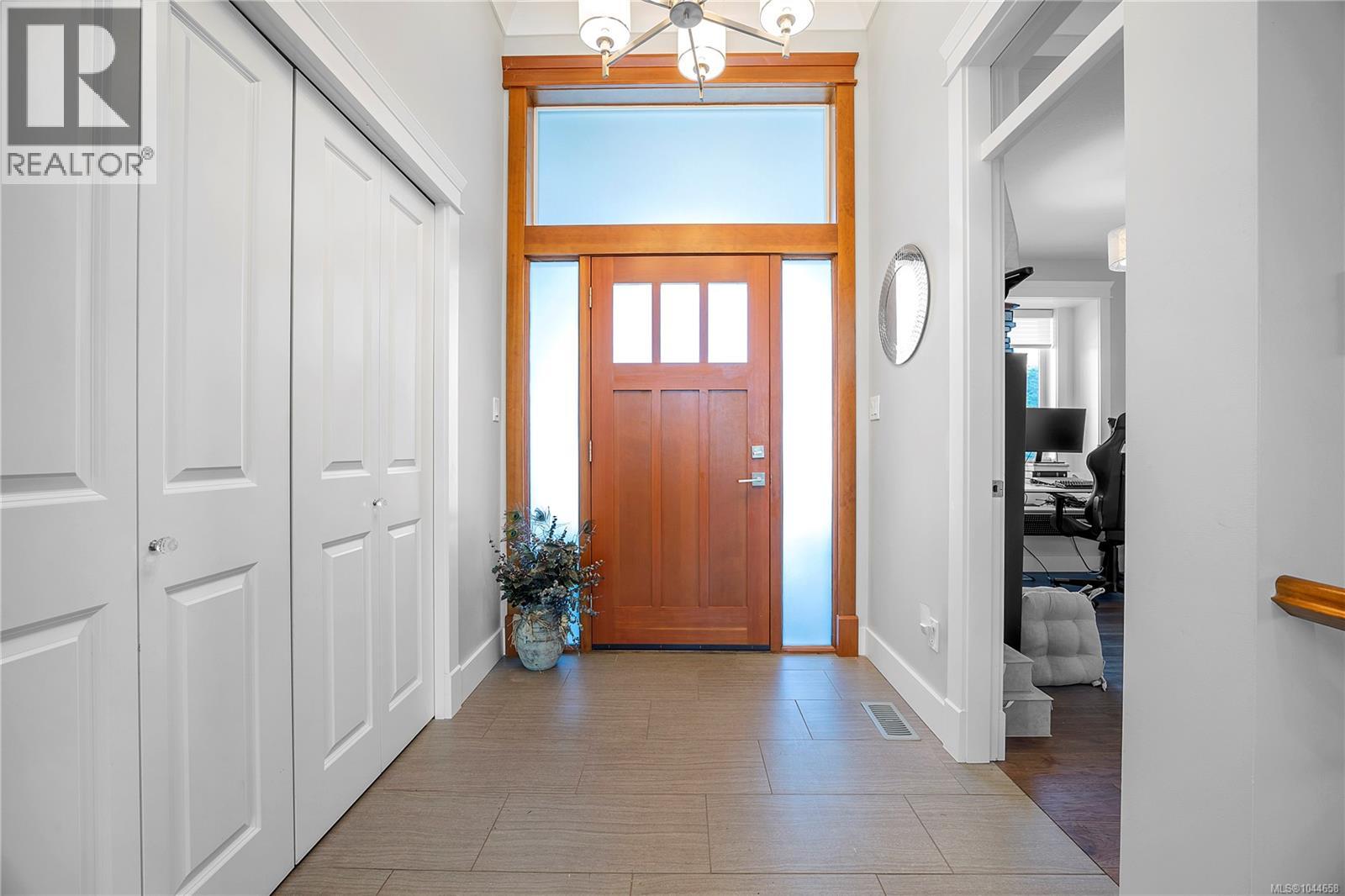 207 LINSTEAD Pl - Image 3
