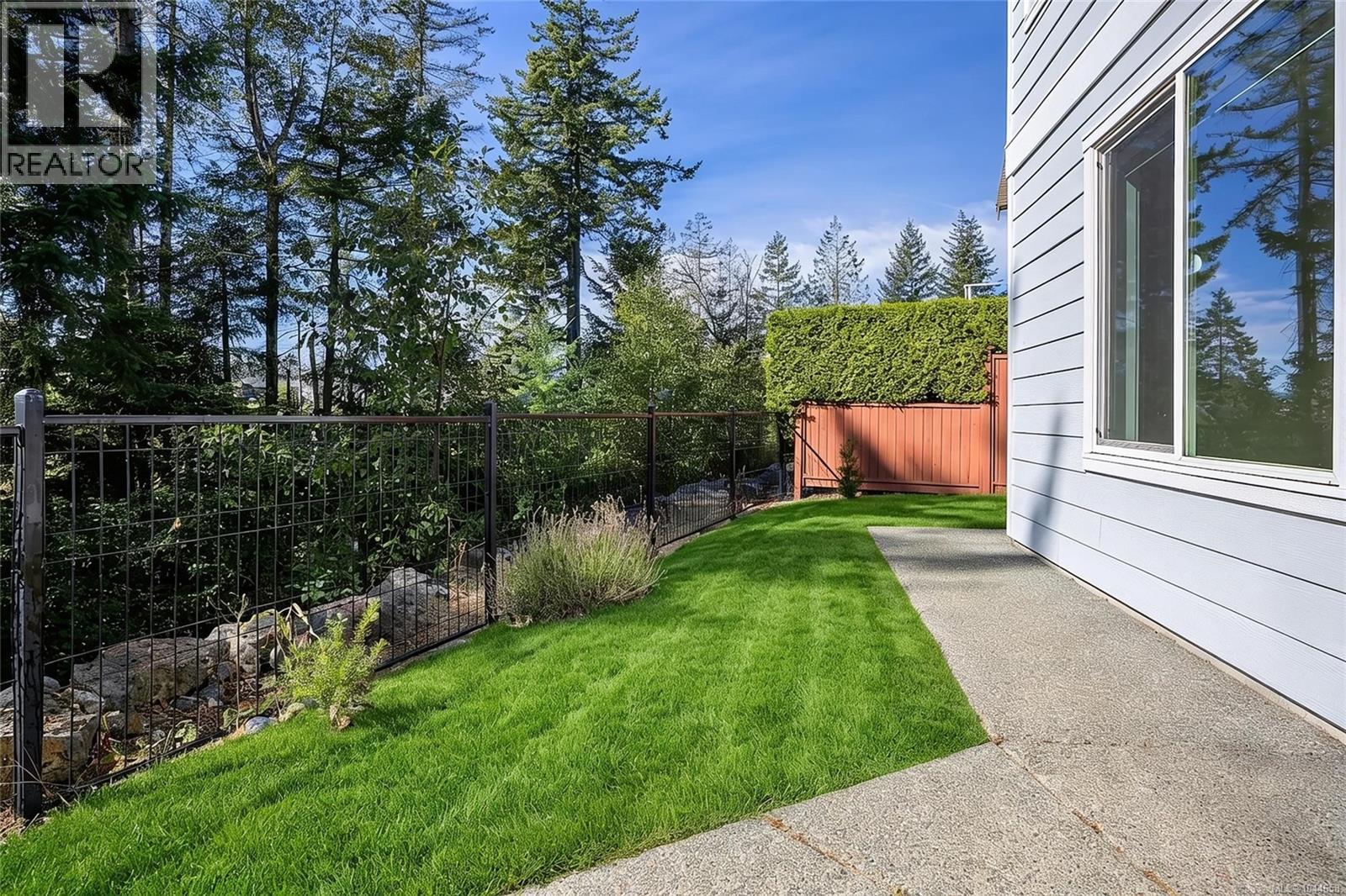 207 LINSTEAD Pl - Image 37