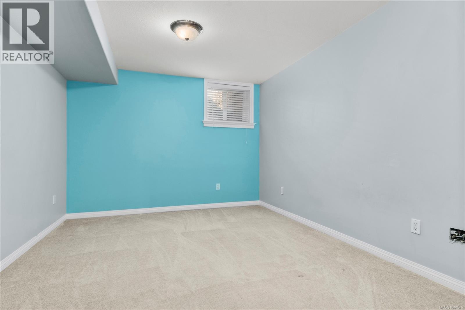 228 Maryland Rd - Image 29