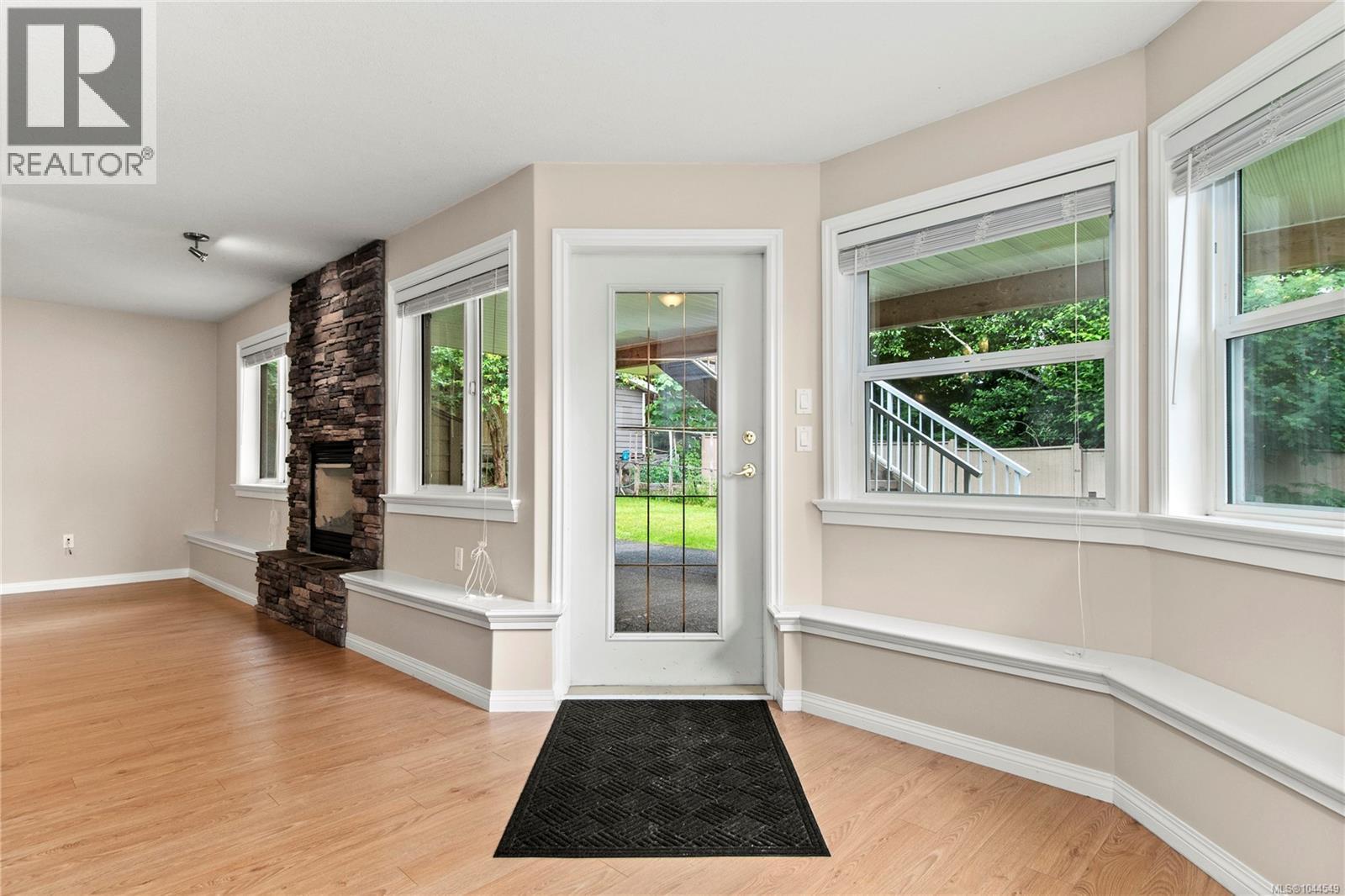 228 Maryland Rd - Image 33