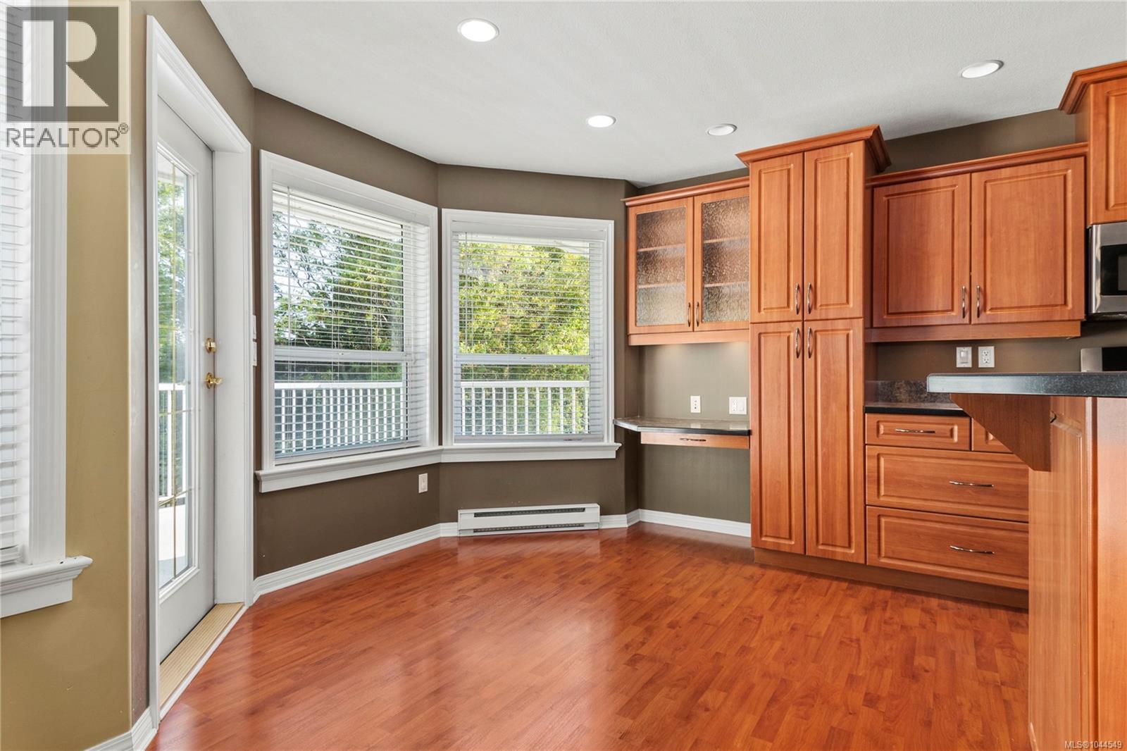 228 Maryland Rd - Image 12