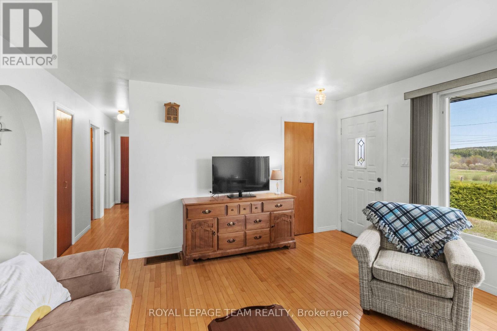 286 SIBERIA ROAD - 11