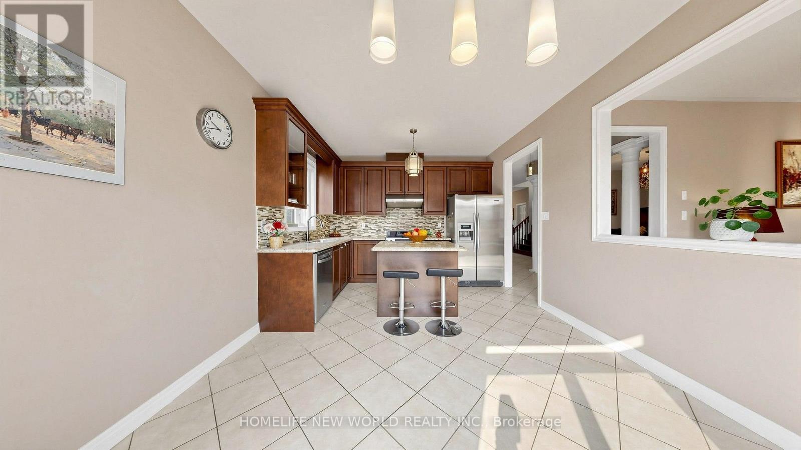 663 PETER RUPERT AVENUE - 6