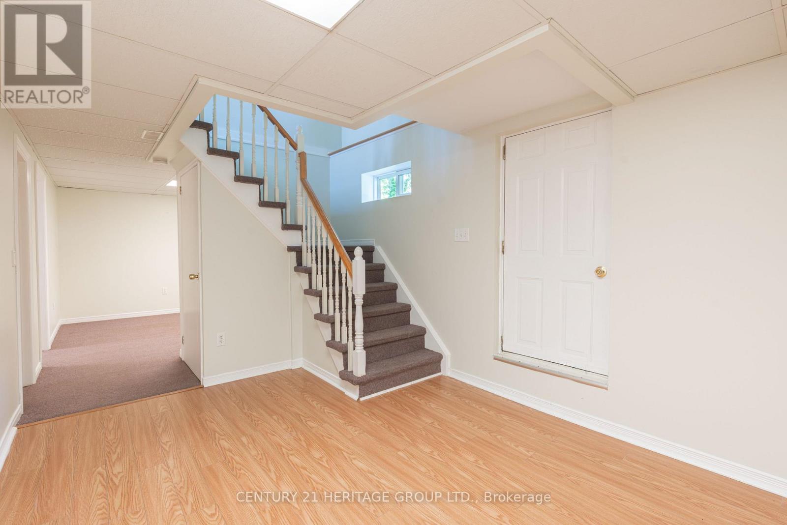 137 JOHN STREET E - 19