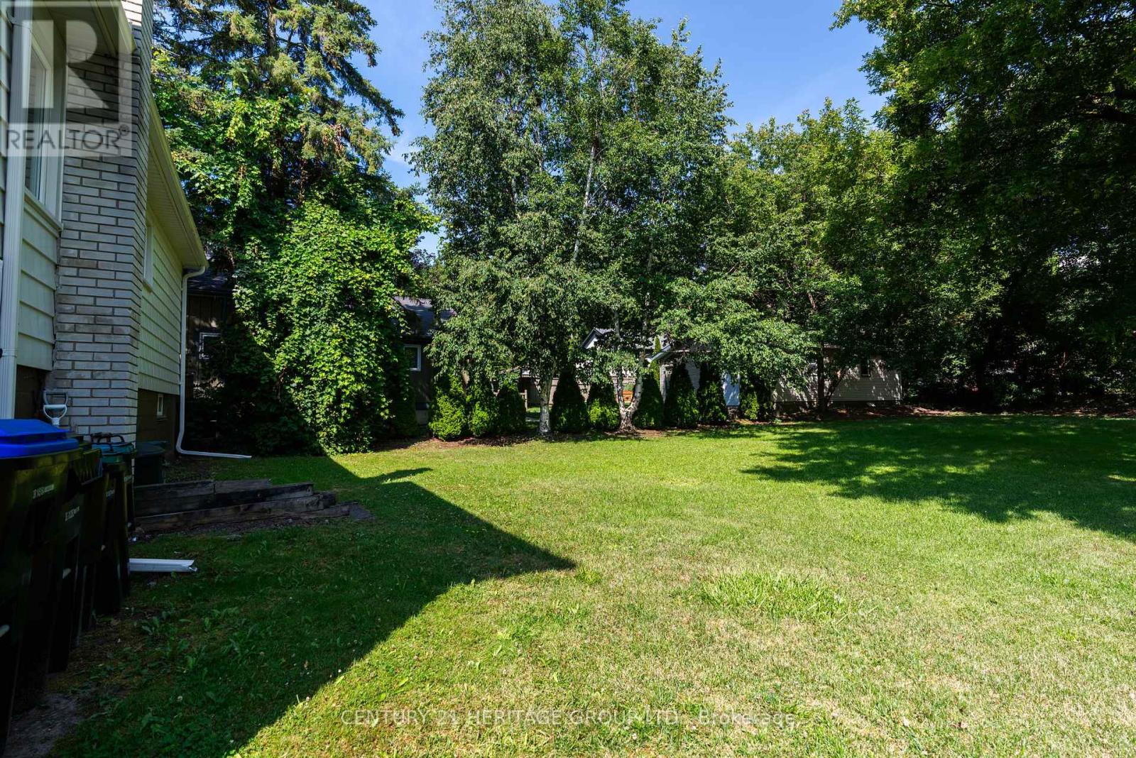 137 JOHN STREET E - Image 30