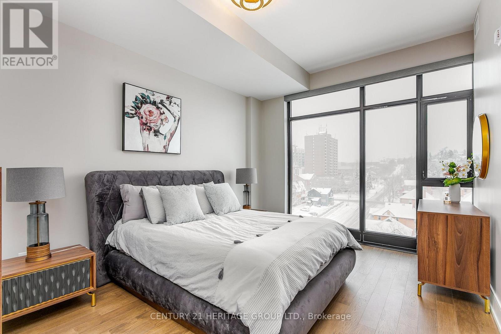 #922 185 DUNLOP STREET E - Image 18
