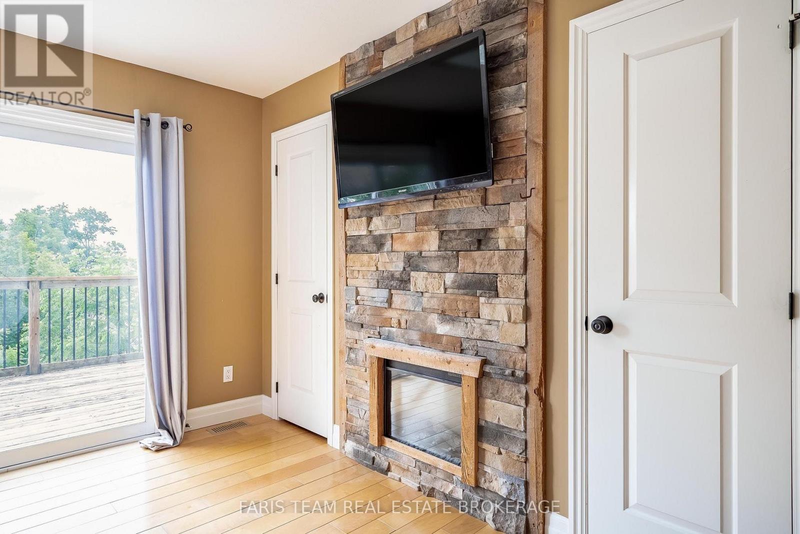 1858 WOODS BAY ROAD - 16