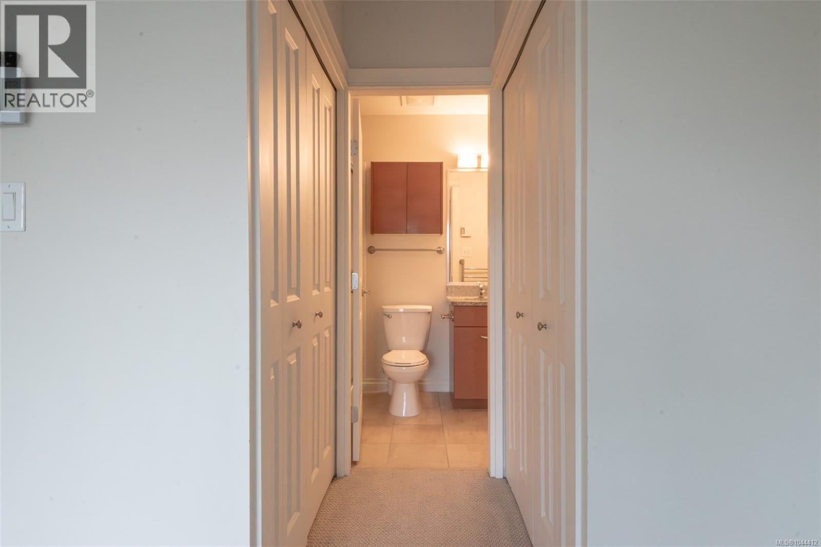 #202 2380 Brethour Ave - 29