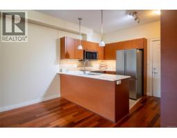 202 2380 Brethour Ave, Sidney, BC V8L2A5 Photo 15