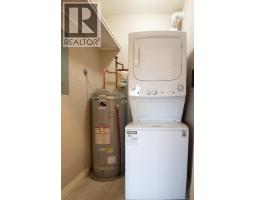 202 2380 Brethour Ave, Sidney, BC V8L2A5 Photo 24