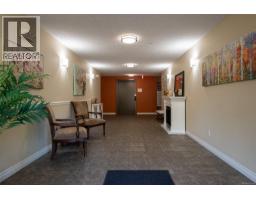 Dining room - 202 2380 Brethour Ave, Sidney, BC V8L2A5 Photo 8