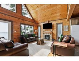 Family room - 327 Rue Thomas-lefebvre, Mansfield Et Pontefract, QC J0X1R0 Photo 9