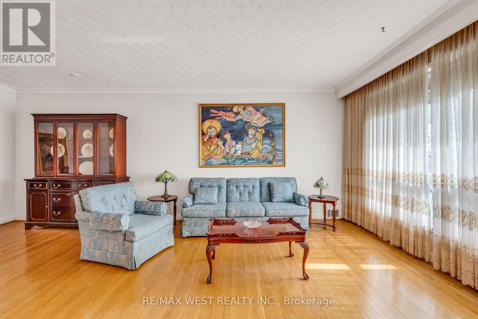90 TAVISTOCK ROAD - 11