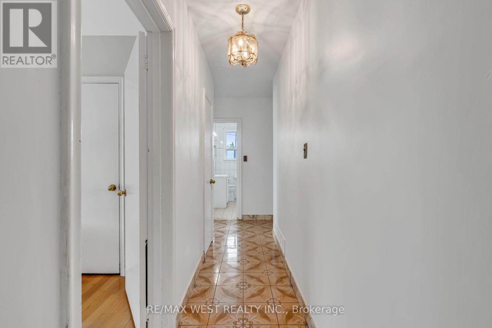 90 TAVISTOCK ROAD - 20
