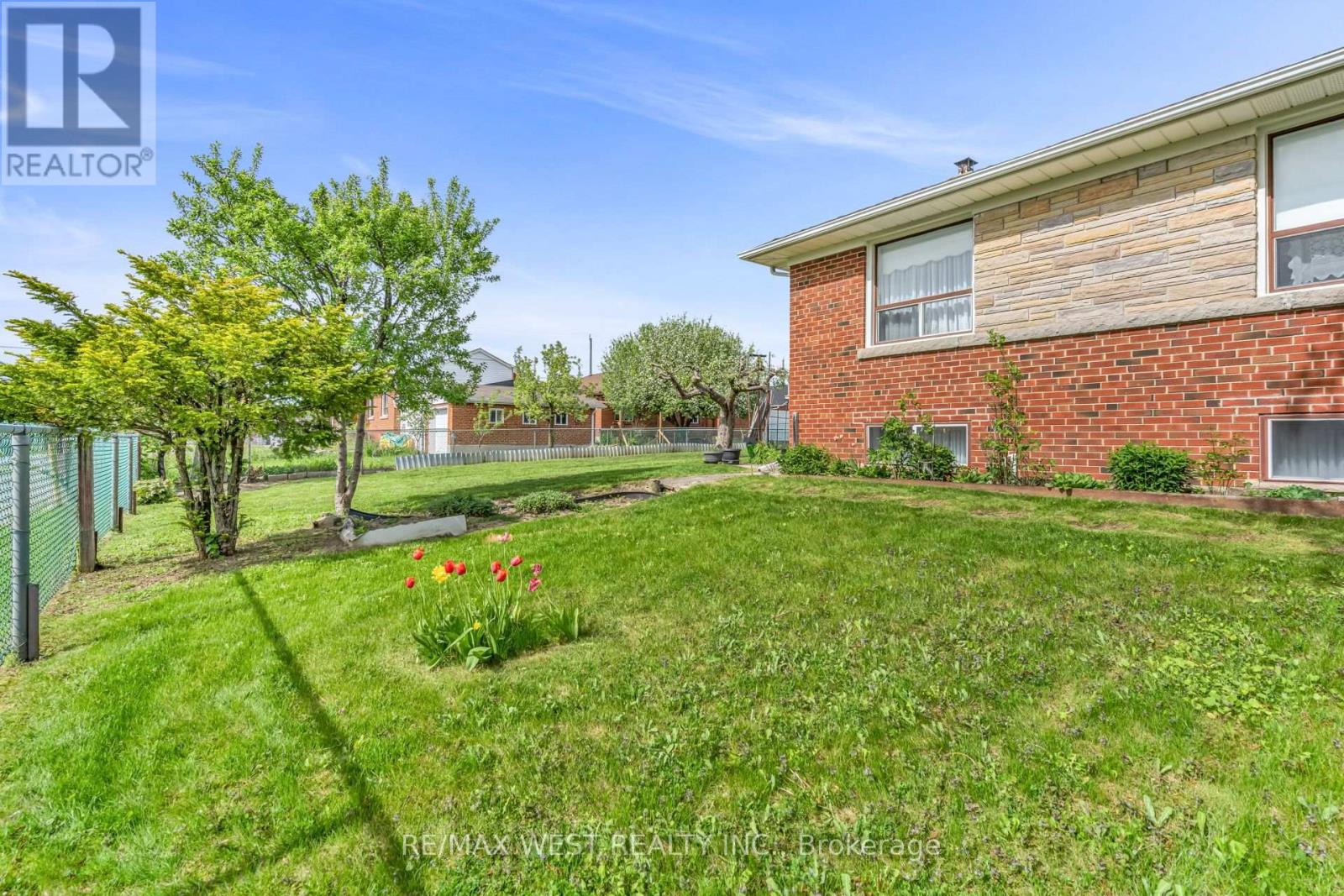 90 TAVISTOCK ROAD - 50