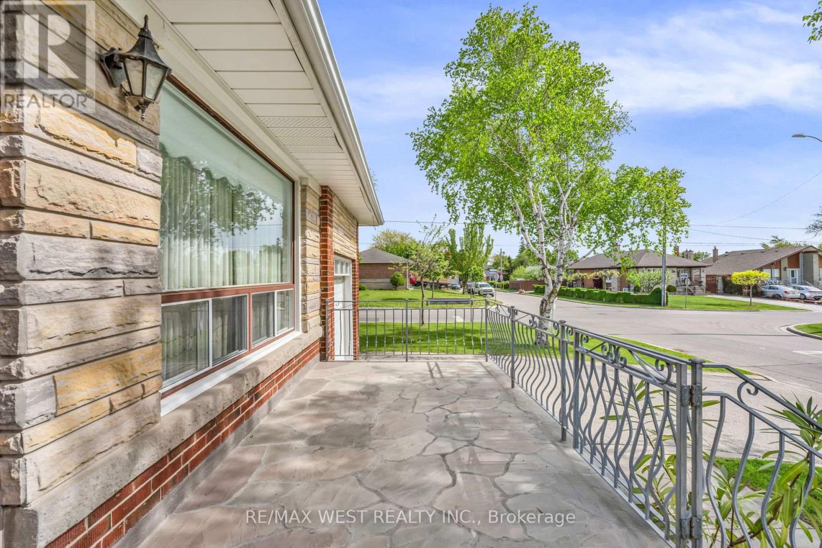 90 TAVISTOCK ROAD - 6